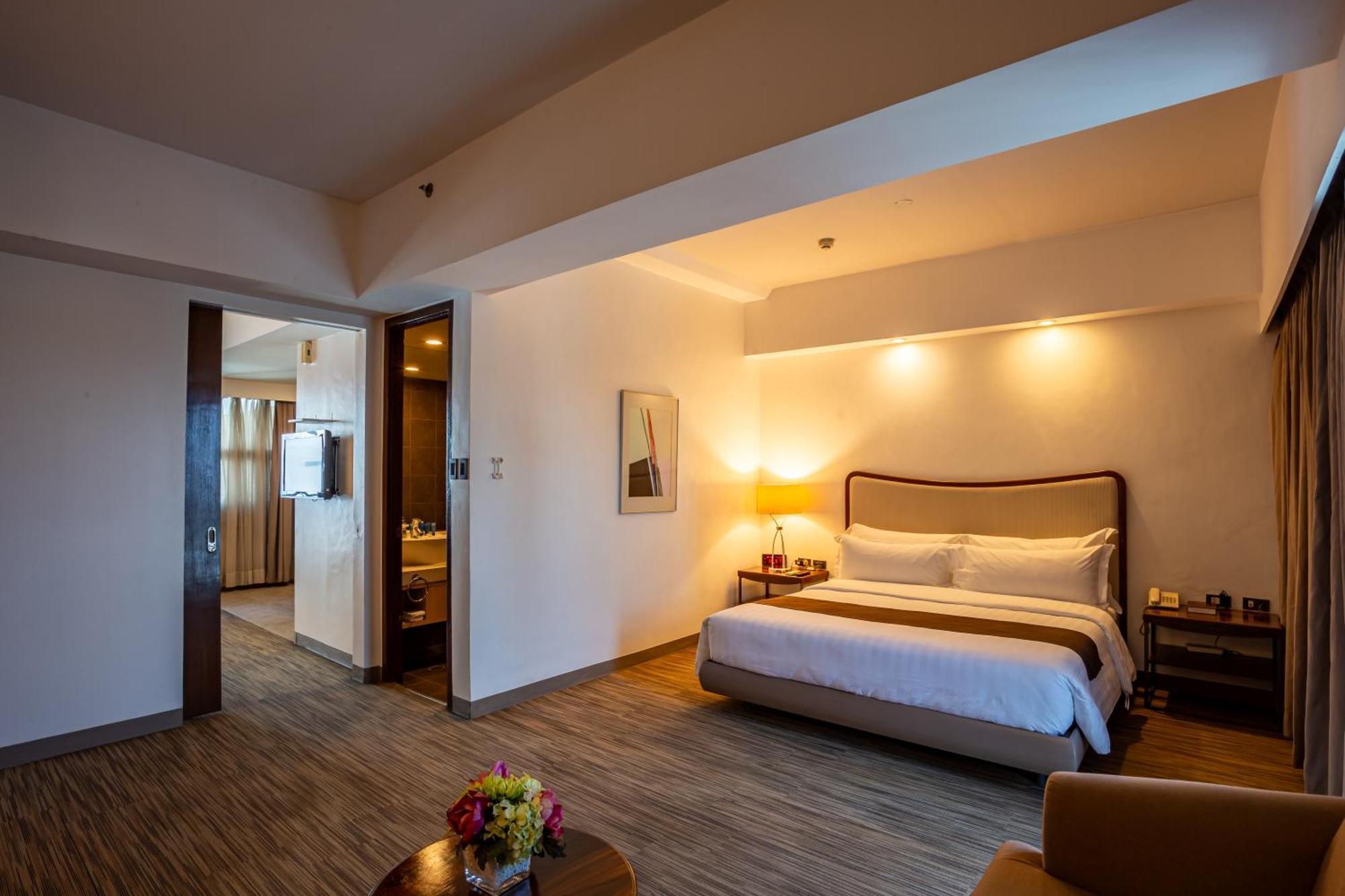 La Breza Hotel Quezon City Εξωτερικό φωτογραφία