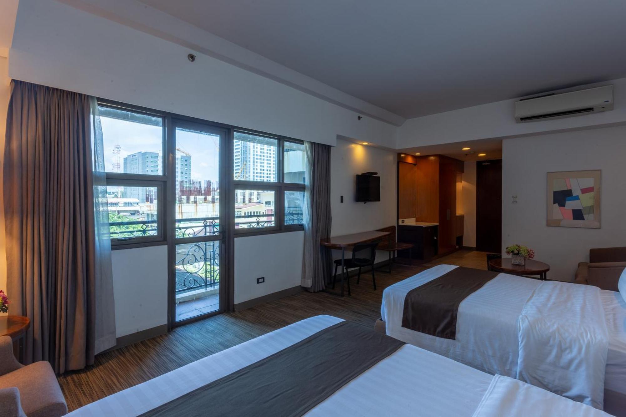 La Breza Hotel Quezon City Εξωτερικό φωτογραφία