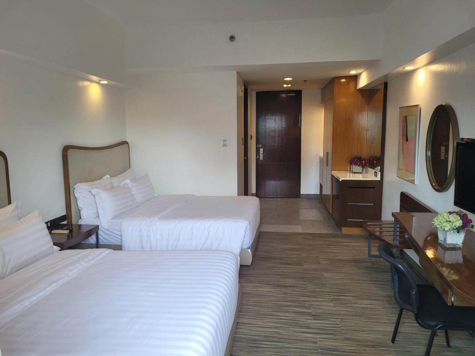 La Breza Hotel Quezon City Εξωτερικό φωτογραφία