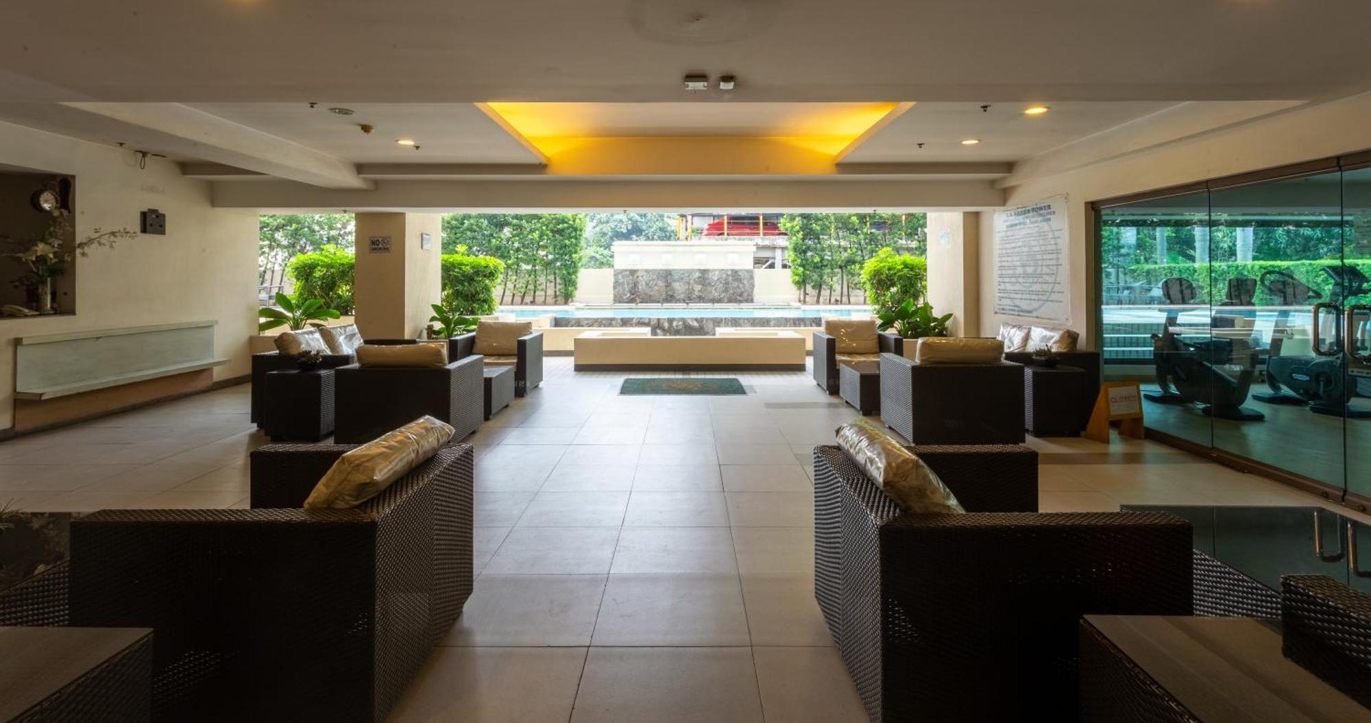 La Breza Hotel Quezon City Εξωτερικό φωτογραφία