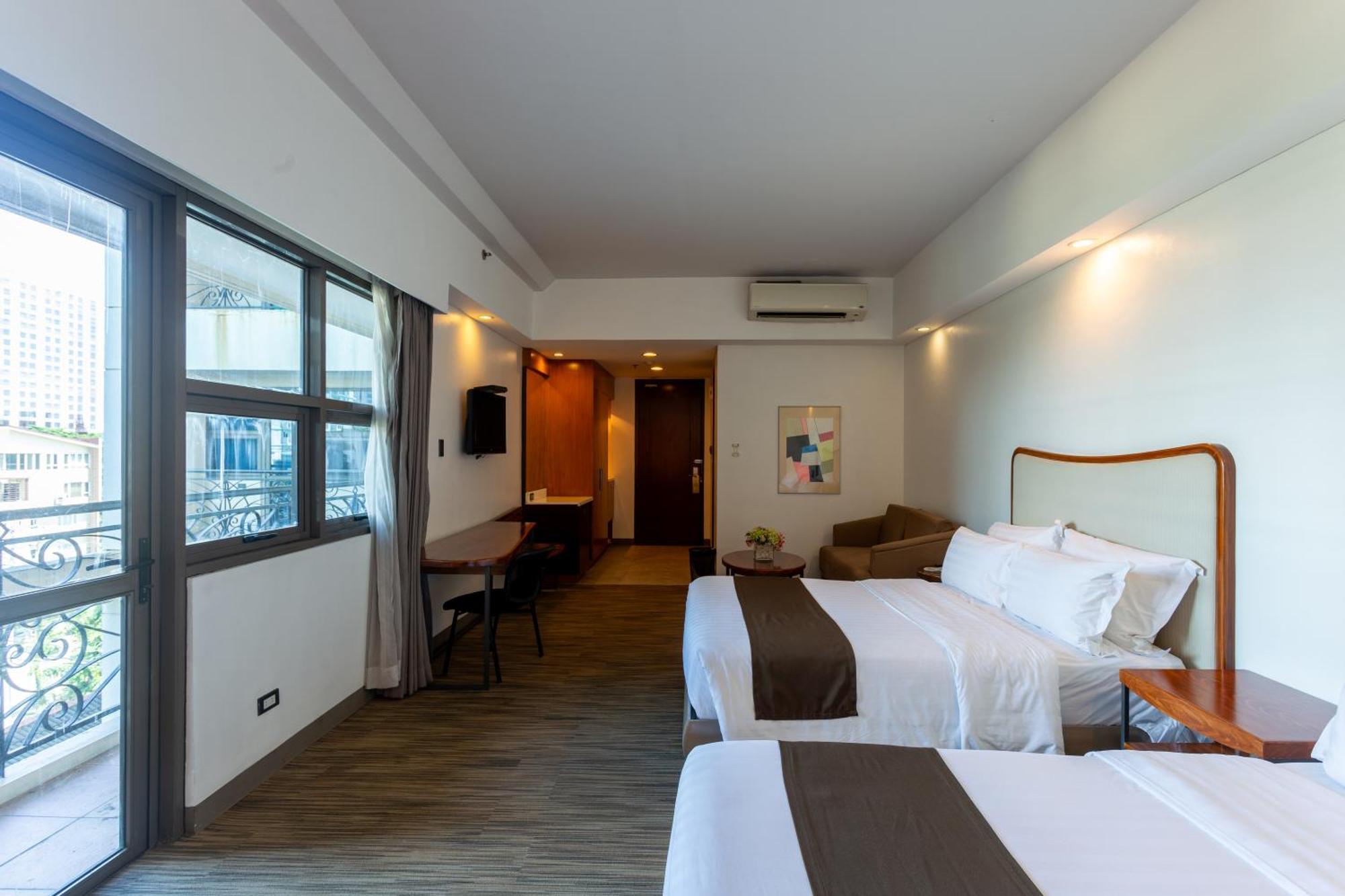 La Breza Hotel Quezon City Εξωτερικό φωτογραφία