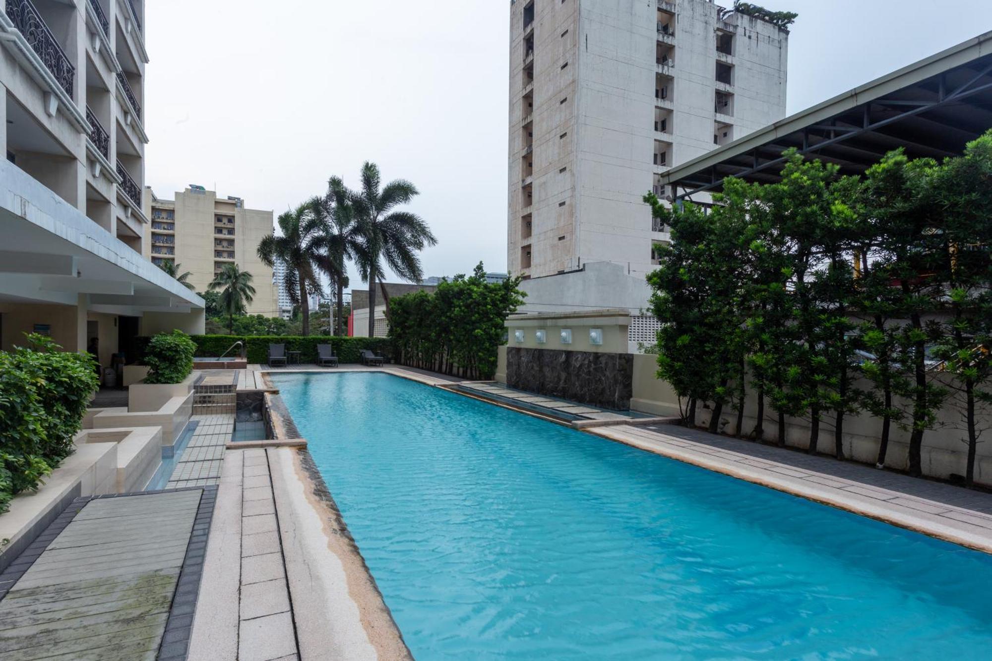 La Breza Hotel Quezon City Εξωτερικό φωτογραφία