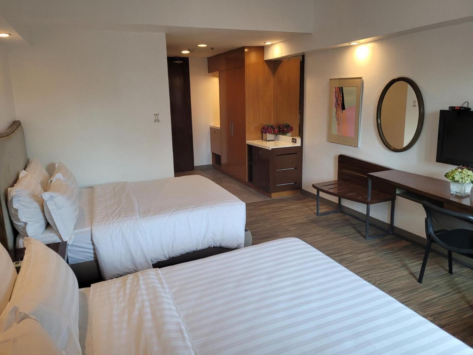 La Breza Hotel Quezon City Εξωτερικό φωτογραφία